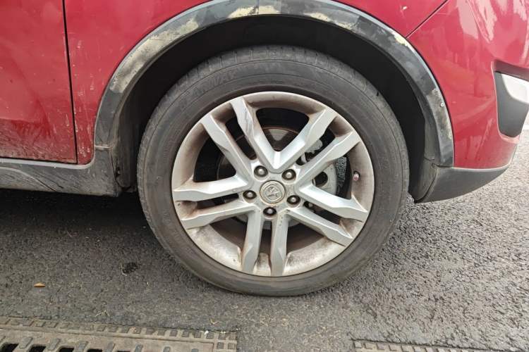 Used CHANGAN CS35 2016 1.6L Automatic Luxury Model China IV Standard Right Front Wheel Hub