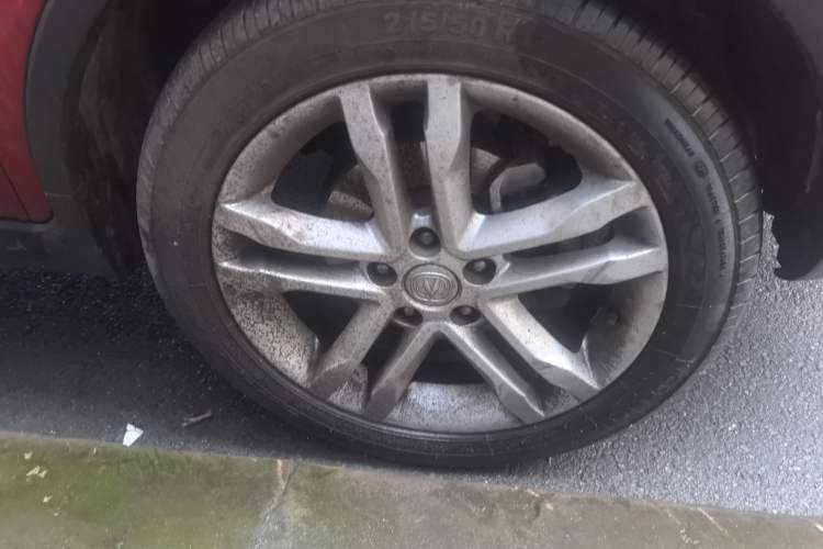 Used CHANGAN CS35 2016 1.6L Automatic Luxury Model China V Standard Right Front Wheel Hub