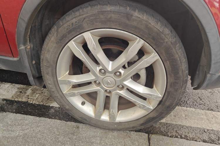Used CHANGAN CS35 2016 1.6L Automatic Luxury Model China IV Standard Right Front Wheel Hub