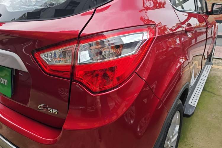 Used CHANGAN CS35 2016 1.6L Automatic Luxury Model China IV Standard Right Rear Taillight