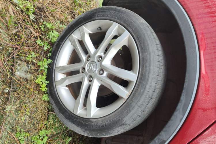 Used CHANGAN CS35 2016 1.6L Manual Luxury Model China V Standard Right Rear Wheel Hub