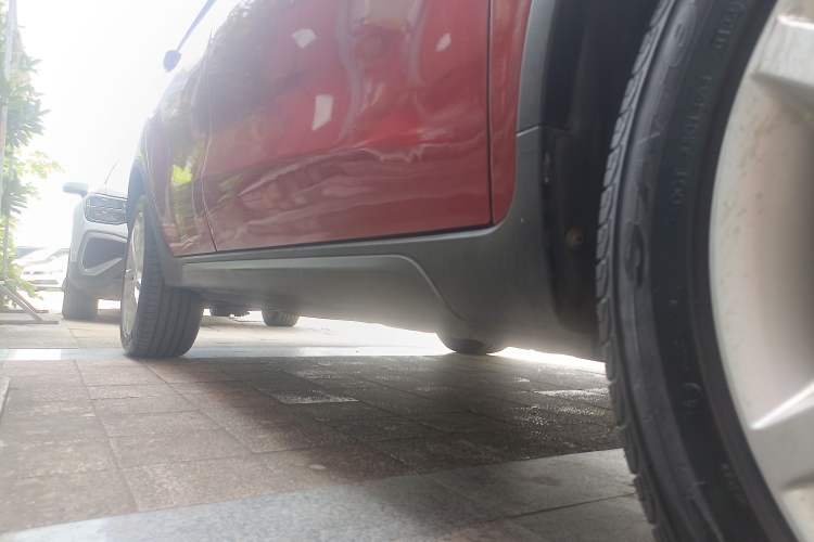 Used CHANGAN CS35 2016 1.6L Automatic Luxury Model China IV Standard Right Side Sill