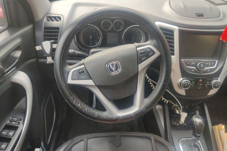 Used CHANGAN CS35 2016 1.6L Automatic Luxury Model China IV Standard Steering Wheel