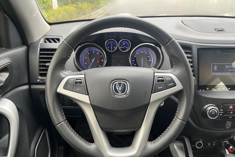 Used CHANGAN CS35 2016 1.6L Automatic Luxury Model China V Standard Steering Wheel