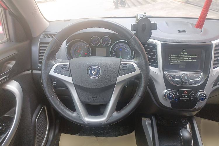 Used CHANGAN CS35 2016 1.6L Automatic Luxury Model China IV Standard Steering Wheel