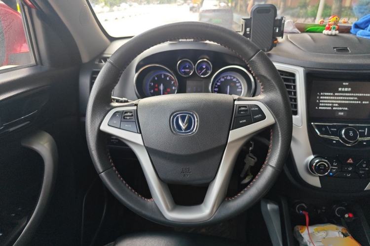 Used CHANGAN CS35 2016 1.6L Automatic Luxury Model China IV Standard Steering Wheel