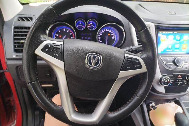 Used CHANGAN CS35 2016 1.6L Automatic Luxury Model China V Standard Steering Wheel