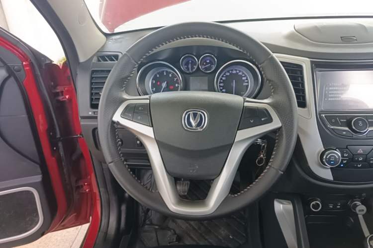 Used CHANGAN CS35 2016 1.6L Manual Luxury Model China V Standard Steering Wheel