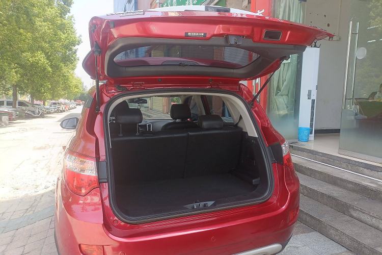 Used CHANGAN CS35 2016 1.6L Automatic Luxury Model China IV Standard Trunk