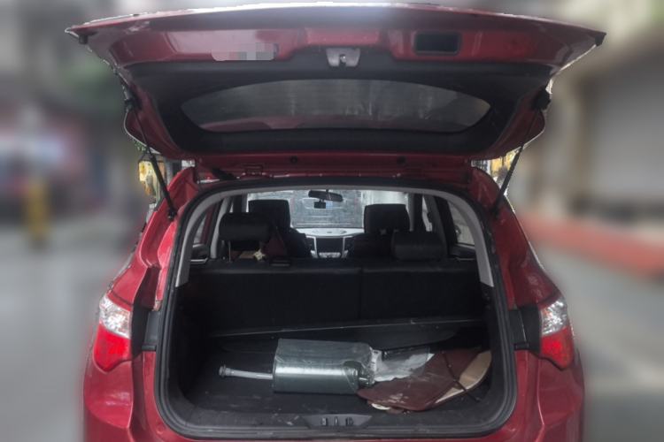 Used CHANGAN CS35 2016 1.6L Automatic Luxury Model China V Standard Trunk