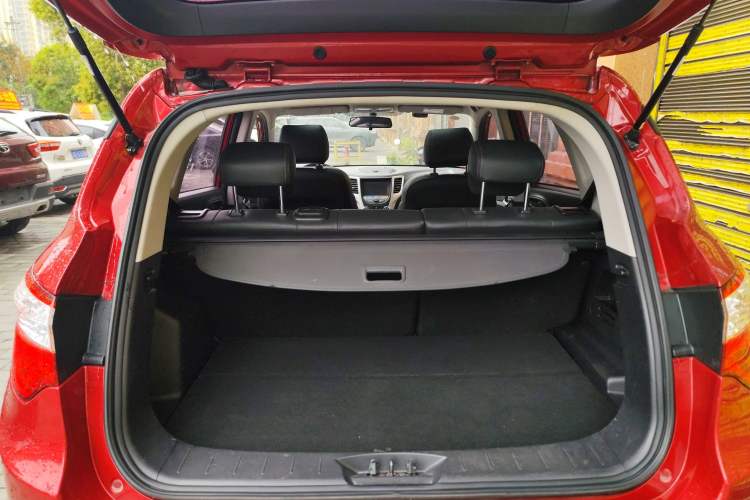 Used CHANGAN CS35 2016 1.6L Automatic Luxury Model China IV Standard Trunk