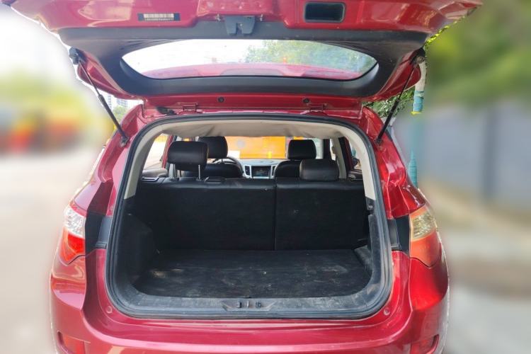 Used CHANGAN CS35 2016 1.6L Manual Luxury Model China IV Standard Trunk