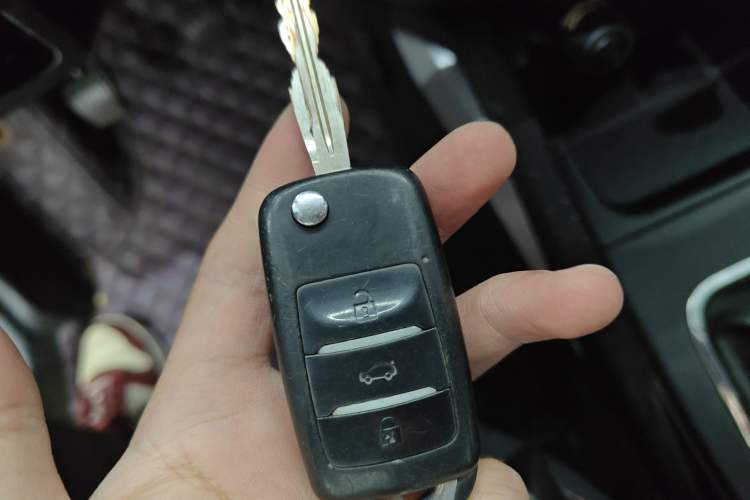 Used CHANGAN CS35 2016 1.6L Manual Luxury Model China V Standard Vehicle Key