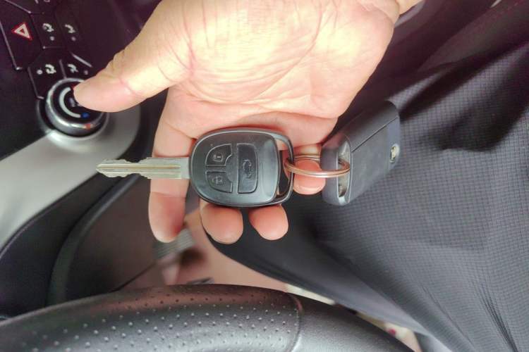 Used CHANGAN CS35 2016 1.6L Manual Luxury Model China IV Standard Vehicle Key