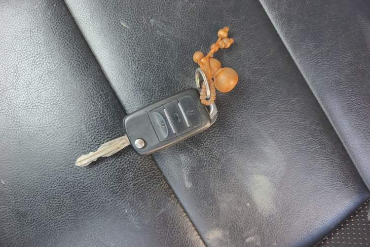 Used CHANGAN CS35 2016 1.6L Automatic Luxury Model China V Standard Vehicle Key