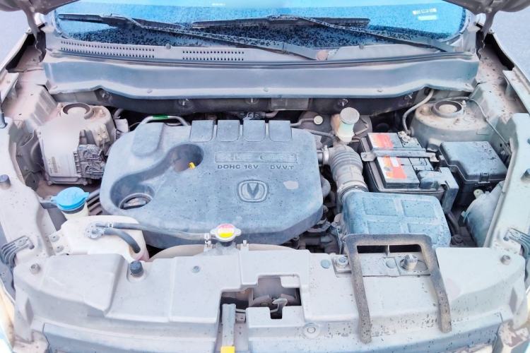 Used CHANGAN CS35 2016 1.6L Automatic Luxury Model China IV Standard Engine Bay