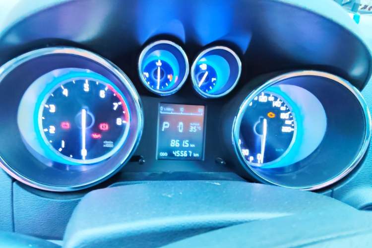 Used CHANGAN CS35 2016 1.6L Automatic Luxury Model China IV Standard Instrument Cluster