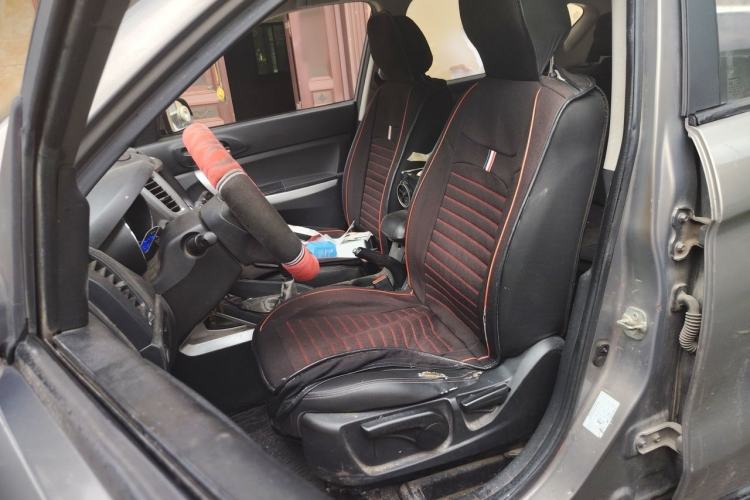 Used CHANGAN CS35 2016 1.6L Manual Luxury Model China IV Standard Left Front Seat