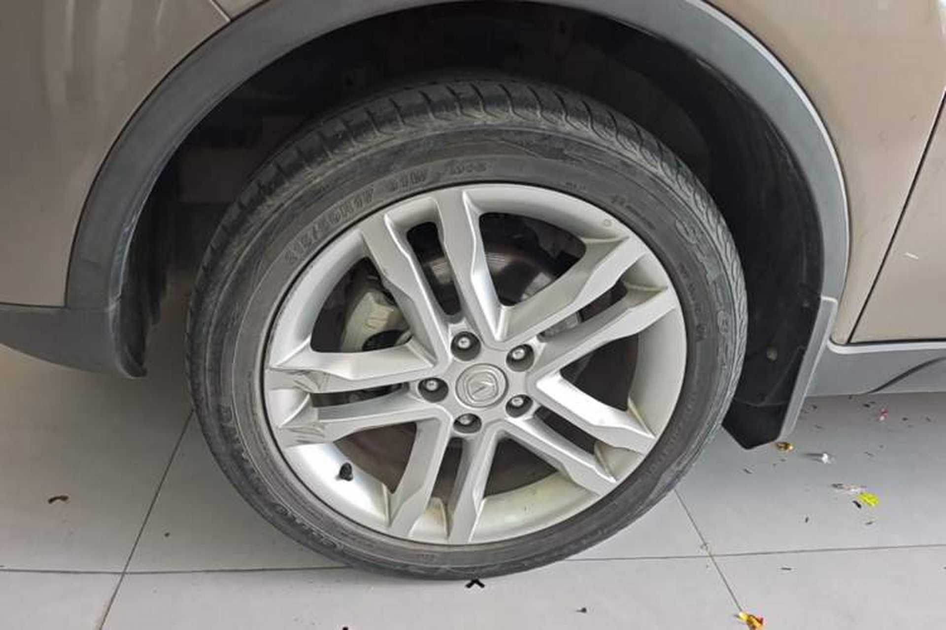 Used CHANGAN CS35 2016 1.6L Manual Luxury Model China IV Standard Left Front Wheel Hub