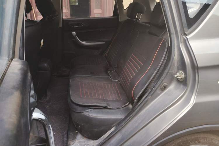 Used CHANGAN CS35 2016 1.6L Manual Luxury Model China IV Standard Left Rear Seat