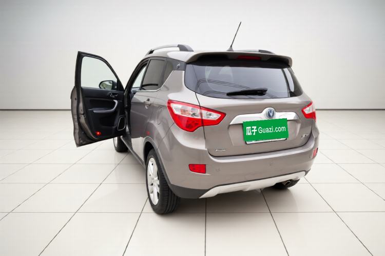 Used CHANGAN CS35 2016 1.6L Automatic Luxury Model China IV Standard Rear Left 45 Deg