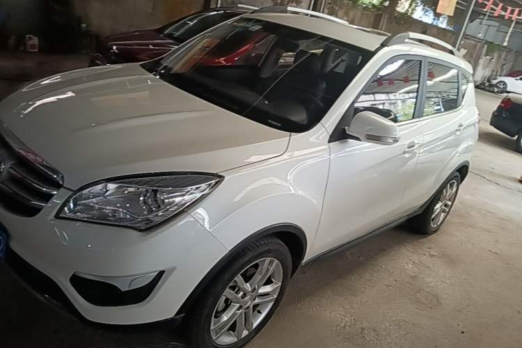 Used CHANGAN CS35 2016 1.6L Automatic Luxury Model China IV Standard Guazi used car, China used car export, Used car for sale, Used  cars, Cheapest cars for sale