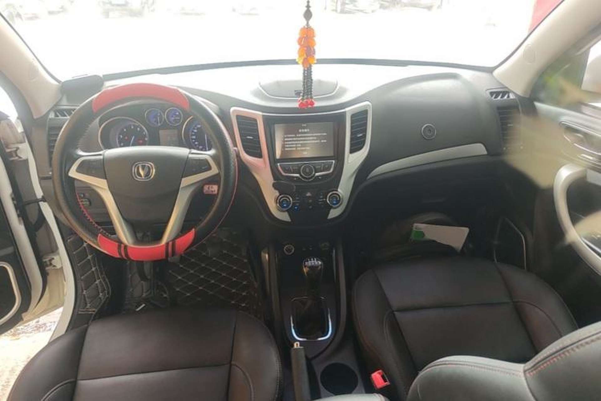 Used CHANGAN CS35 2016 1.6L Manual Luxury Model China V Standard Center Console