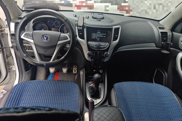 Used CHANGAN CS35 2016 1.6L Manual Luxury Model China V Standard Center Console