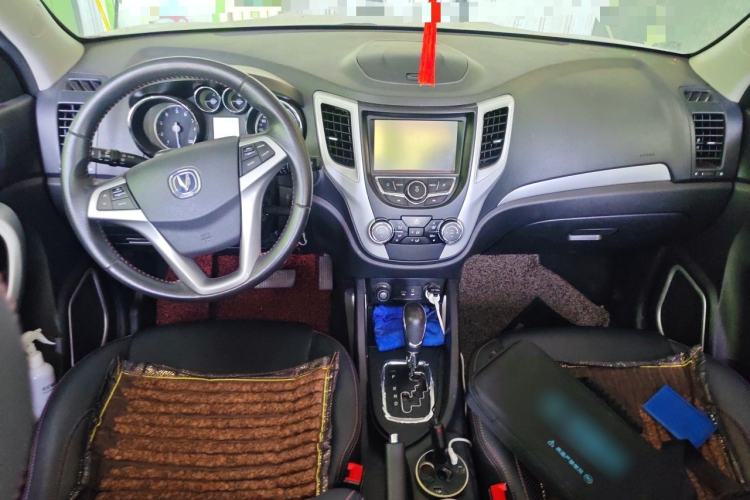 Used CHANGAN CS35 2016 1.6L Automatic Luxury Model China IV Standard Center Console