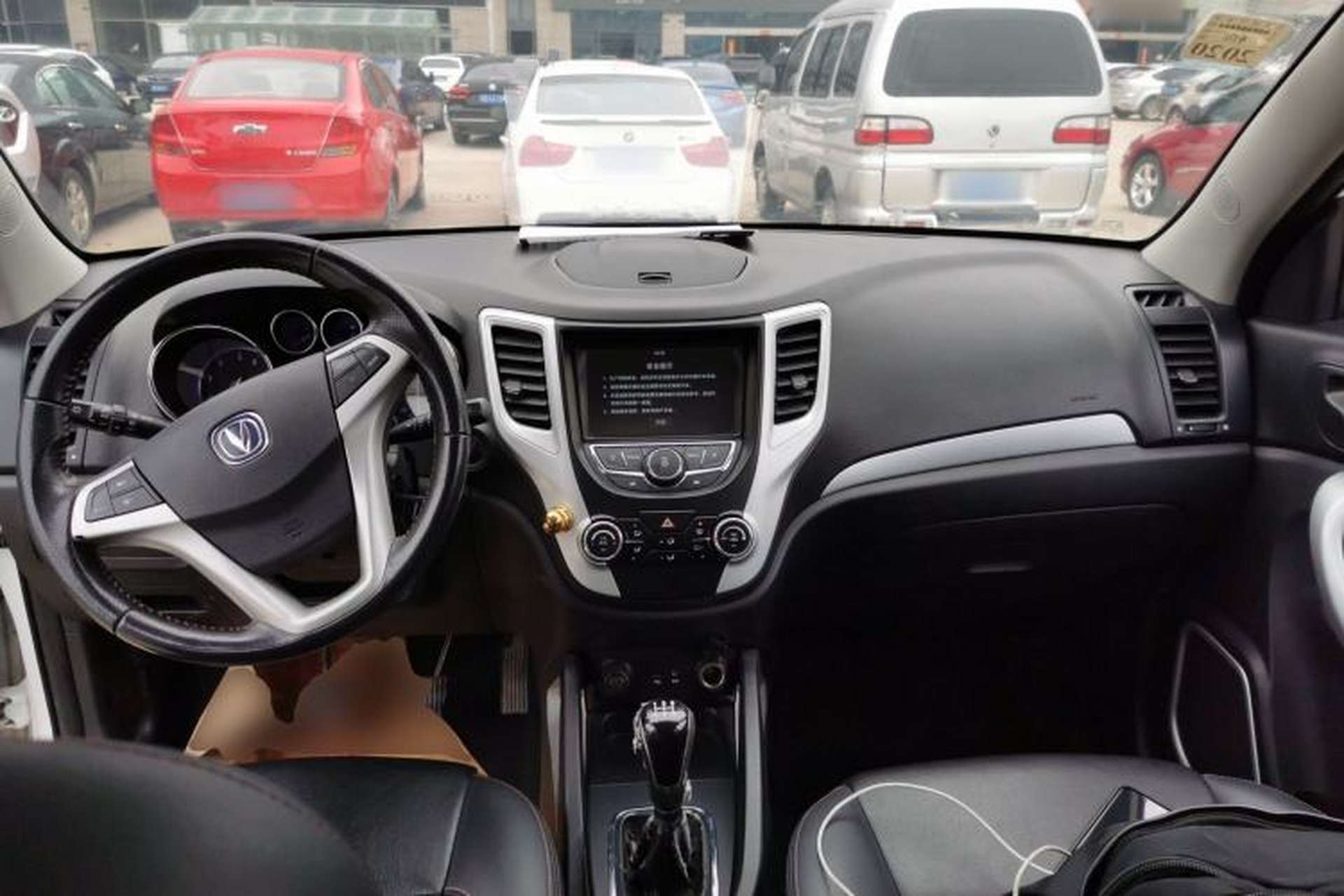 Used CHANGAN CS35 2016 1.6L Manual Luxury Model China V Standard Center Console