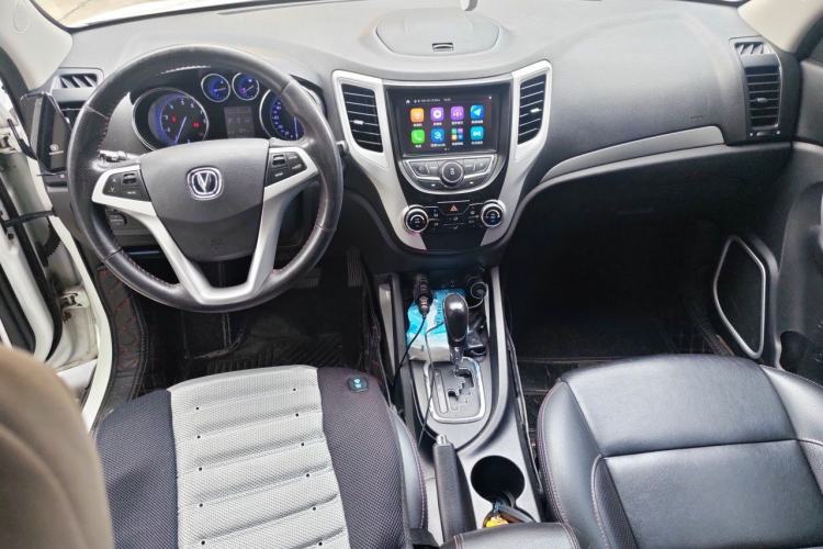 Used CHANGAN CS35 2016 1.6L Automatic Prestige Model China V Standard Center Console