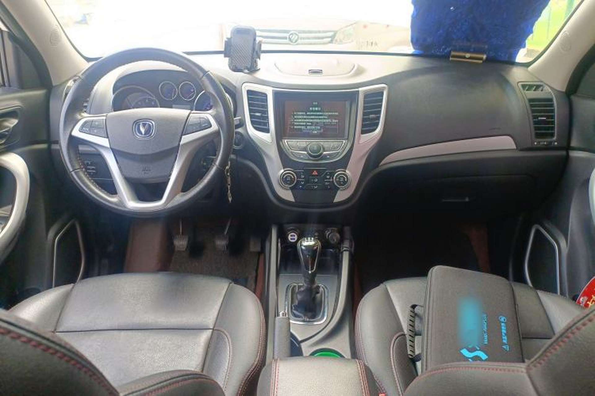 Used CHANGAN CS35 2016 1.6L Manual Luxury Model China V Standard Center Console