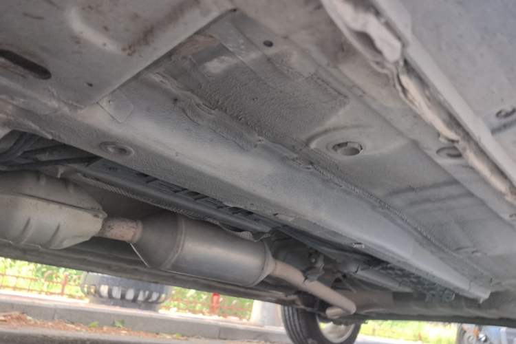 Used CHANGAN CS35 2016 1.6L Manual Luxury Model China IV Standard Chassis Front Left