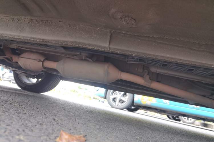 Used CHANGAN CS35 2016 1.6L Automatic Luxury Model China IV Standard Chassis Front Left