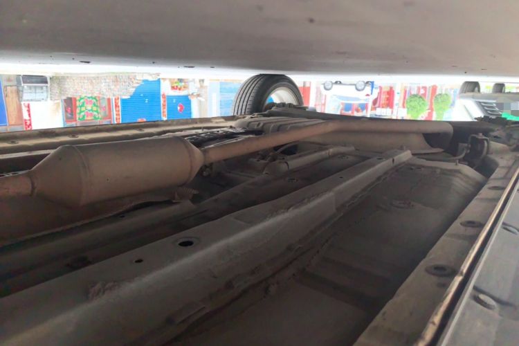 Used CHANGAN CS35 2016 1.6L Manual Luxury Model China IV Standard Chassis Front Right