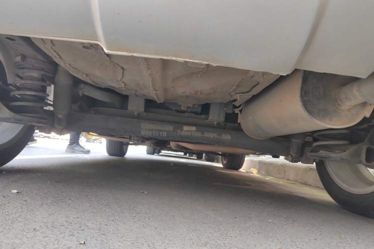 Used CHANGAN CS35 2016 1.6L Manual Luxury Model China IV Standard Chassis Rear