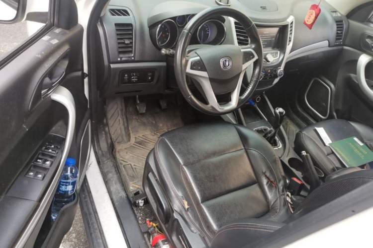 Used CHANGAN CS35 2016 1.6L Manual Luxury Model China V Standard Driver Seat