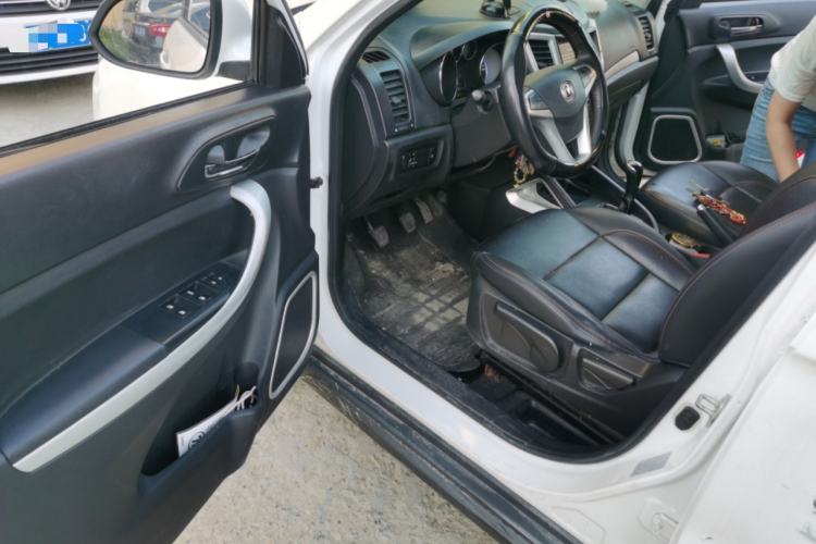 Used CHANGAN CS35 2016 1.6L Manual Luxury Model China IV Standard Driver Seat