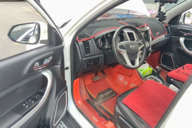Used CHANGAN CS35 2016 1.6L Automatic Luxury Model China IV Standard Driver Seat