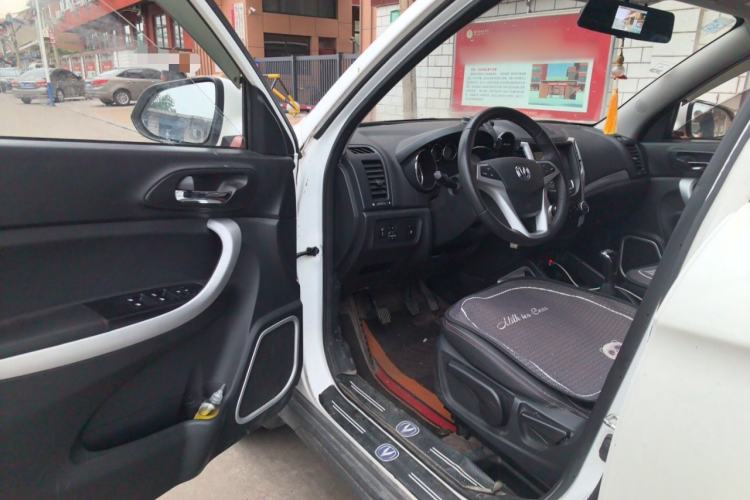 Used CHANGAN CS35 2016 1.6L Manual Luxury Model China IV Standard Driver Seat