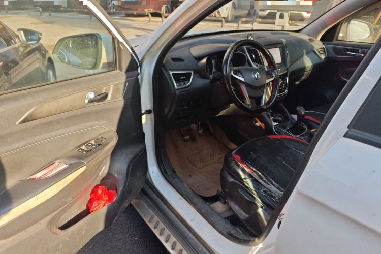 Used CHANGAN CS35 2016 1.6L Manual Luxury Model China IV Standard Driver Seat