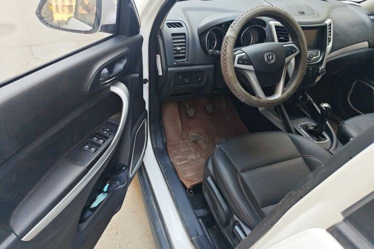 Used CHANGAN CS35 2016 1.6L Manual Luxury Model China IV Standard Driver Seat
