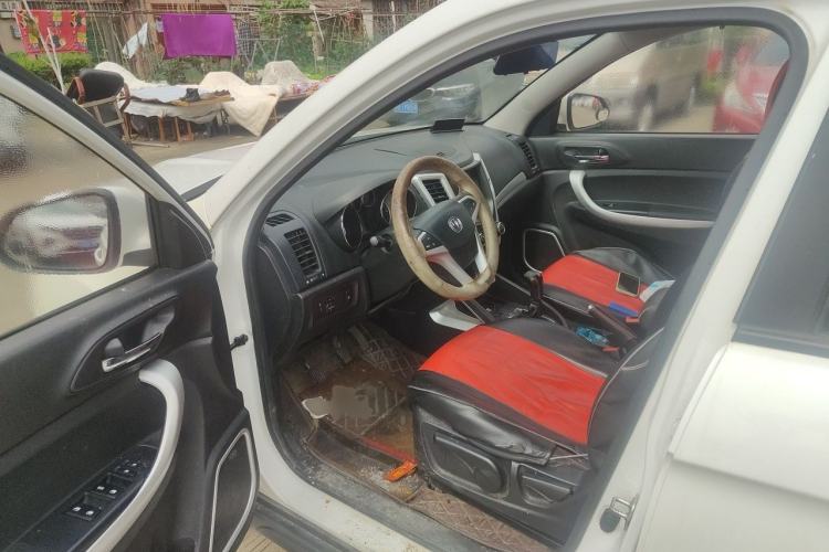Used CHANGAN CS35 2016 1.6L Manual Luxury Model China IV Standard Driver Seat