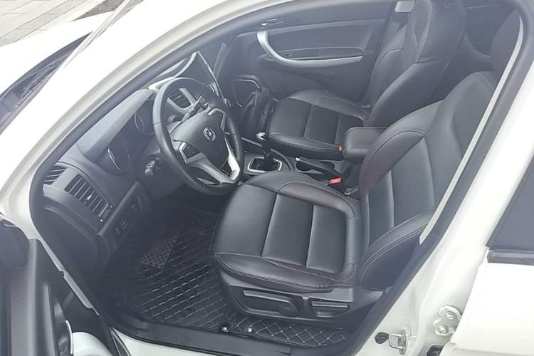 Used CHANGAN CS35 2016 1.6L Manual Luxury Model China V Standard Driver Seat