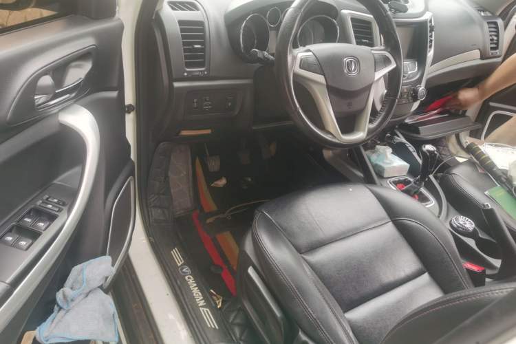 Used CHANGAN CS35 2016 1.6L Manual Luxury Model China IV Standard Driver Seat
