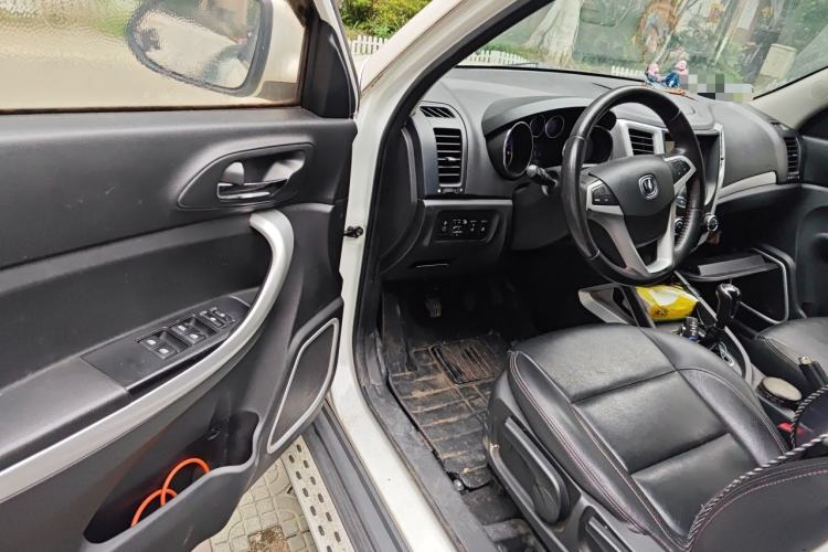 Used CHANGAN CS35 2016 1.6L Manual Luxury Model China IV Driver Seat