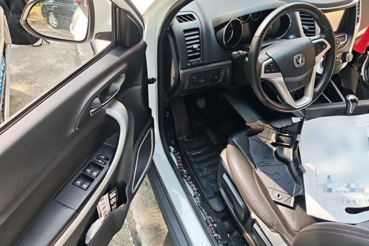 Used CHANGAN CS35 2016 1.6L Manual Luxury Model China V Standard Driver Seat