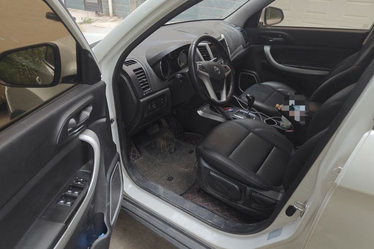 Used CHANGAN CS35 2016 1.6L Automatic Luxury Model China IV Standard Driver Seat
