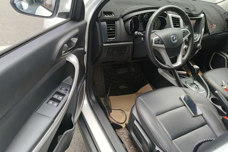 Used CHANGAN CS35 2016 1.6L Automatic Luxury Model China V Standard Driver Seat