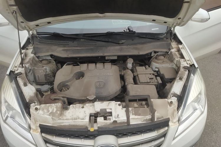 Used CHANGAN CS35 2016 1.6L Manual Luxury Model China V Standard Engine Bay